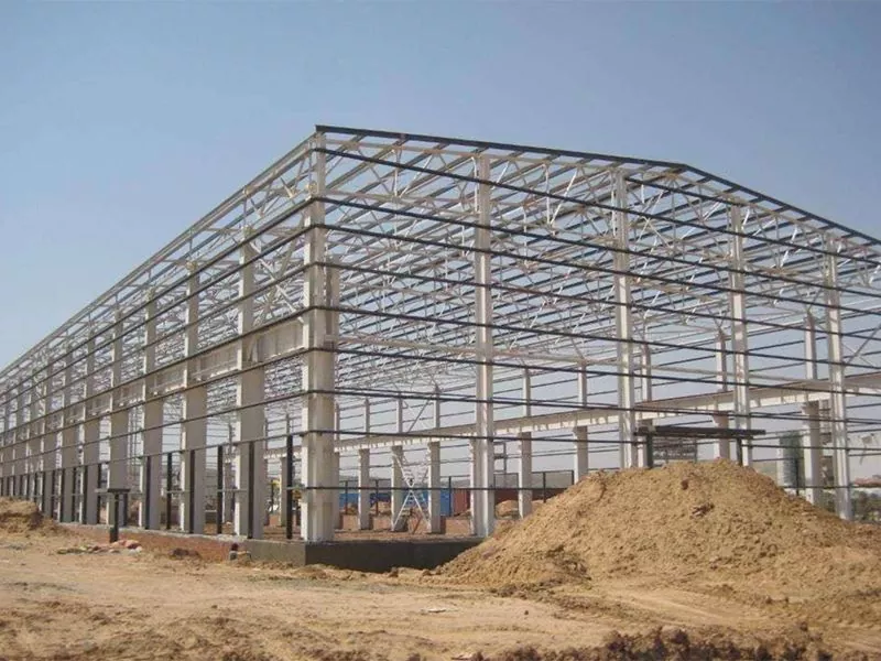 Qu’est-ce qui fait des bâtiments d’usines sidérurgiques la meilleure solution pour l’expansion industrielle ?