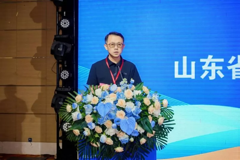 Focus sur le développement mondial : l'Association de l'industrie des structures métalliques du Shandong organise avec succès une conférence d'échange d'expériences sur l'internationalisation industrielle