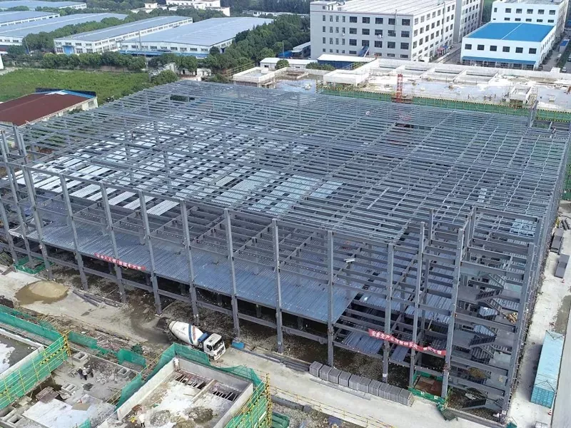 Entrepôts préfabriqués respectueux de l'environnement de structure métallique