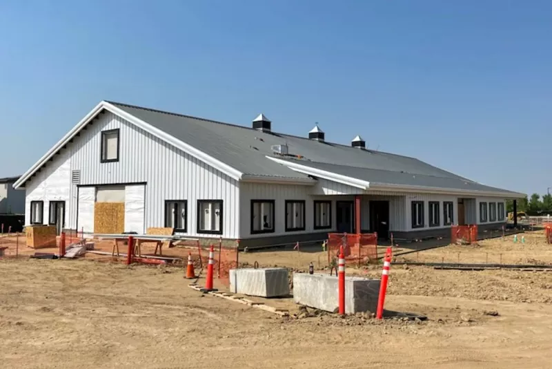 École préfabriquée à ossature d'acier