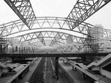 Gare à structure métallique légère préfabriquée