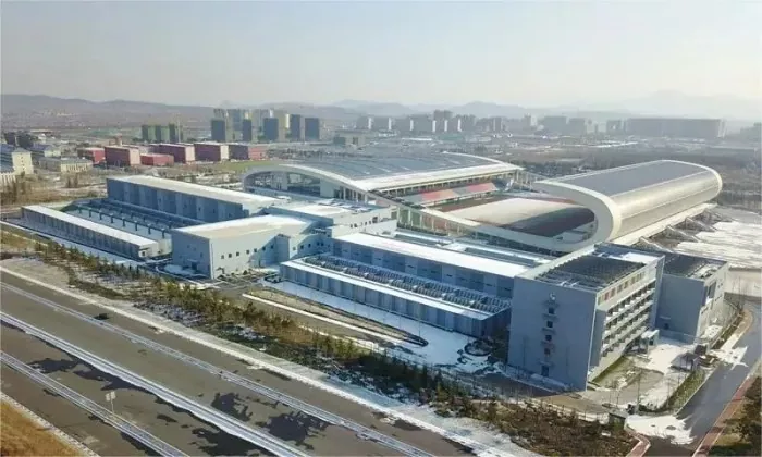 Stade sportif préfabriqué de forme spéciale
