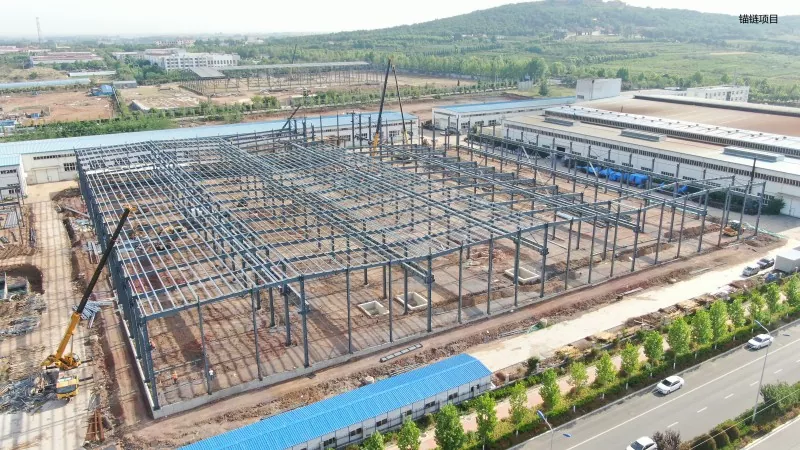 Construction d'entrepôt de stockage de produits chimiques à structure métallique