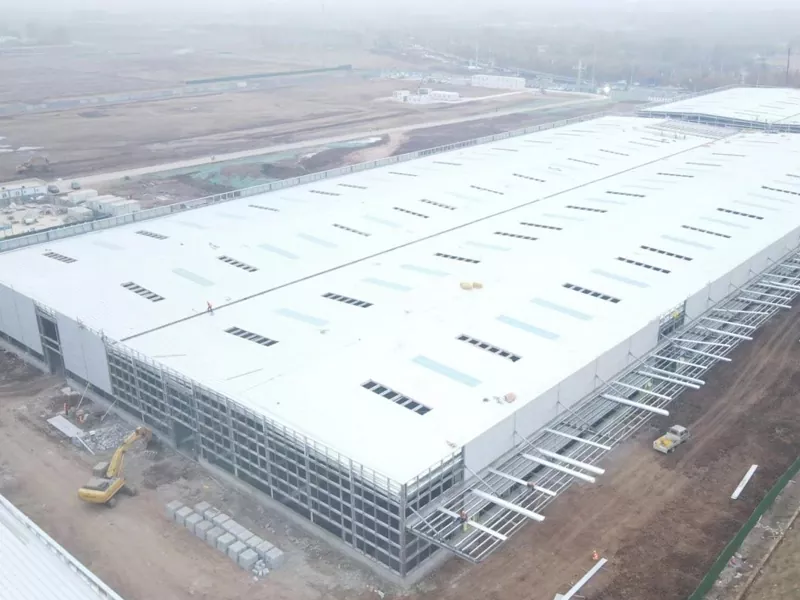 Bâtiment du centre de distribution à structure métallique